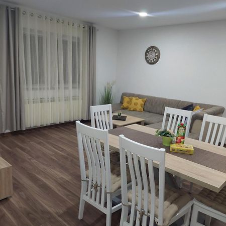 אוטוצאץ Apartman Danijela מראה חיצוני תמונה