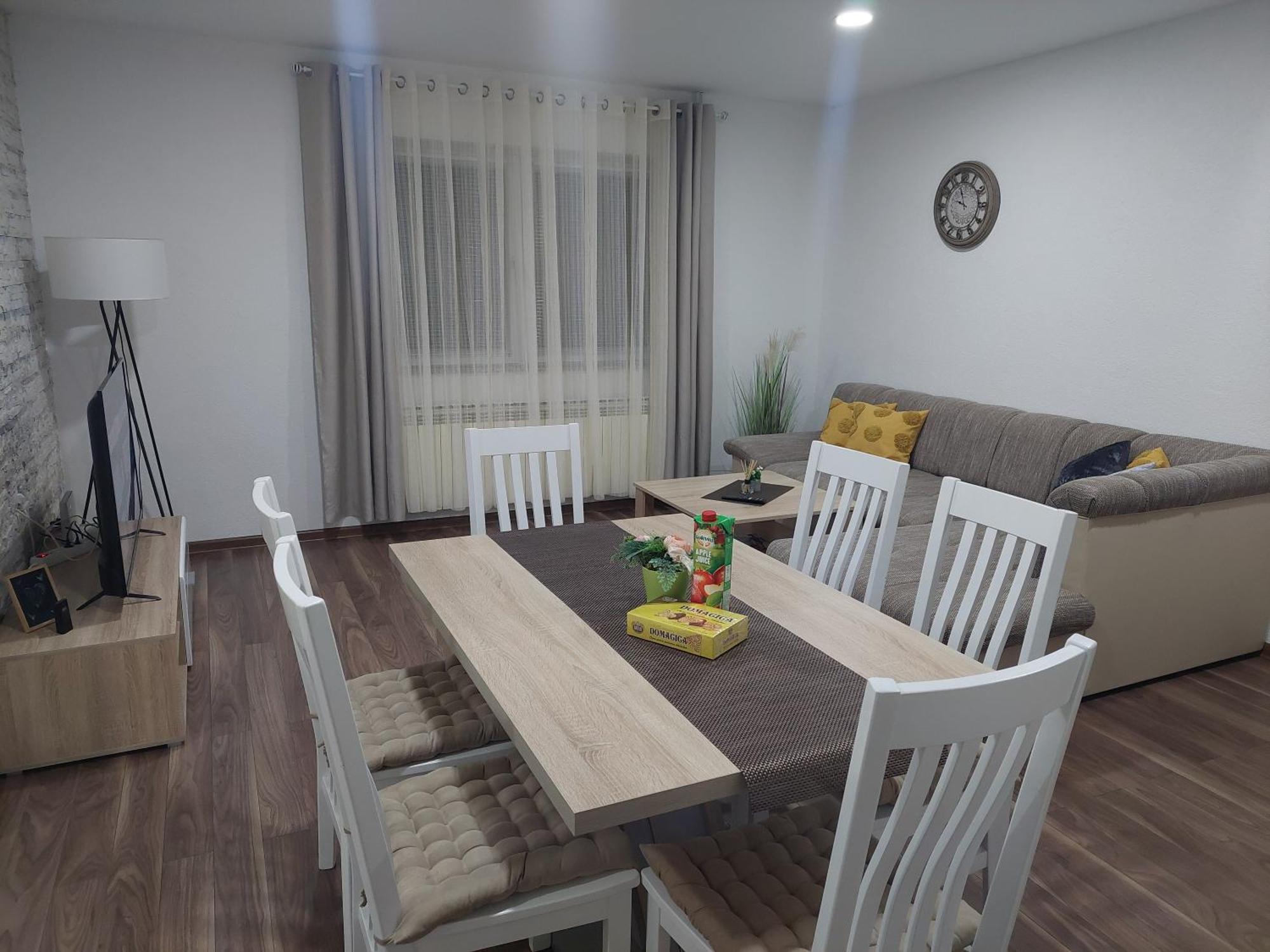 אוטוצאץ Apartman Danijela מראה חיצוני תמונה