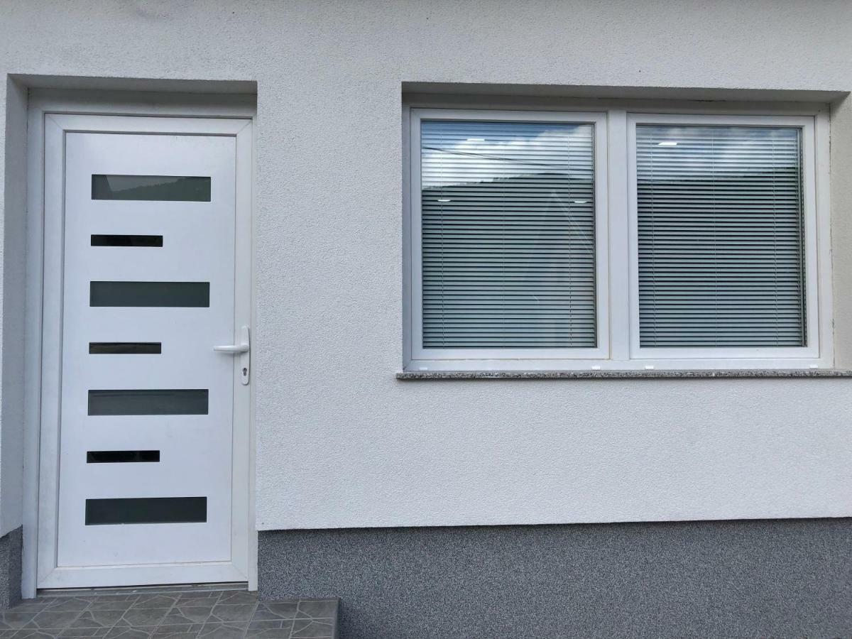 אוטוצאץ Apartman Danijela מראה חיצוני תמונה