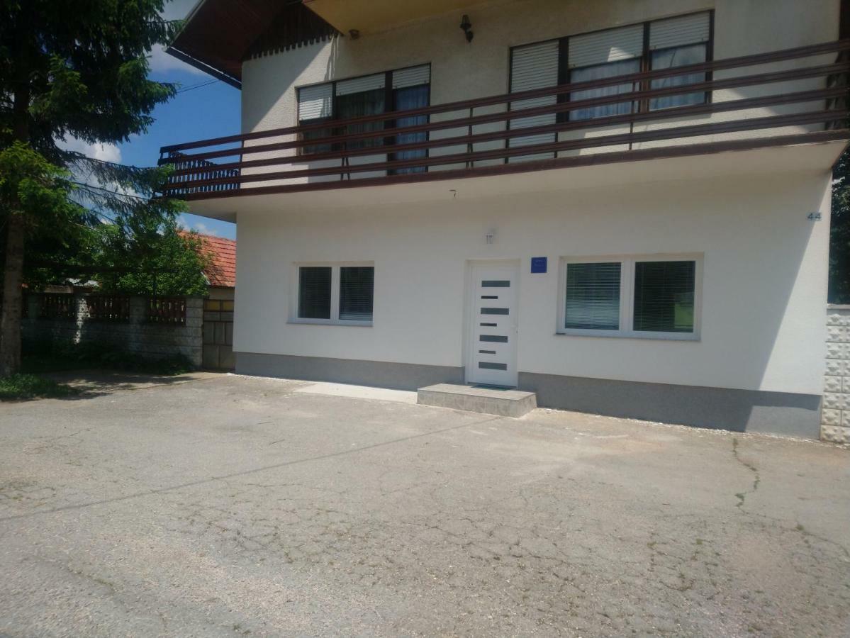 אוטוצאץ Apartman Danijela מראה חיצוני תמונה
